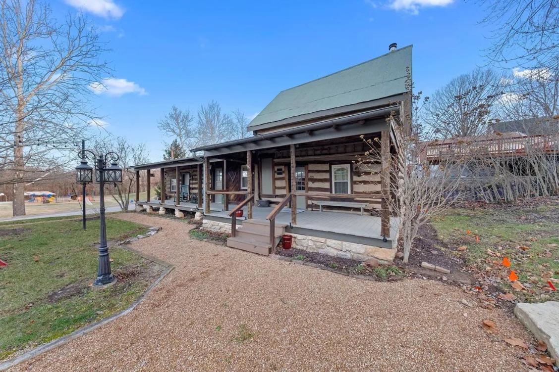 Rustic Augusta Cabin Bagian luar foto